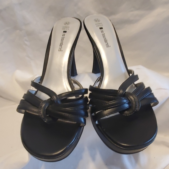 Heels. no Boundaries. 8.5 - Picture 2 of 5